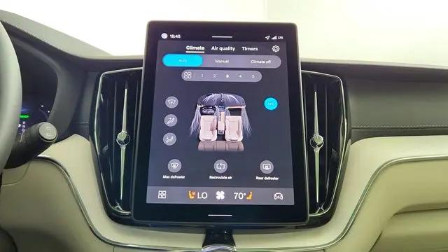 2026 Volvo XC60 Plug-In Hybrid Ultra, T8 AWD Electric/Gasoline, Dark
