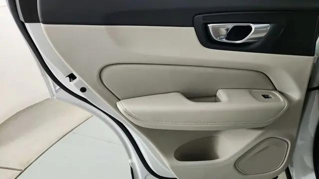 2026 Volvo XC60 Plug-In Hybrid Ultra, T8 AWD Electric/Gasoline, Dark