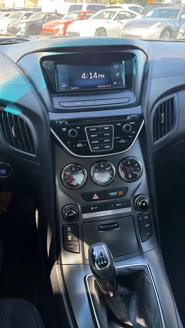 2016 Hyundai Genesis Coupe 3.8 Base