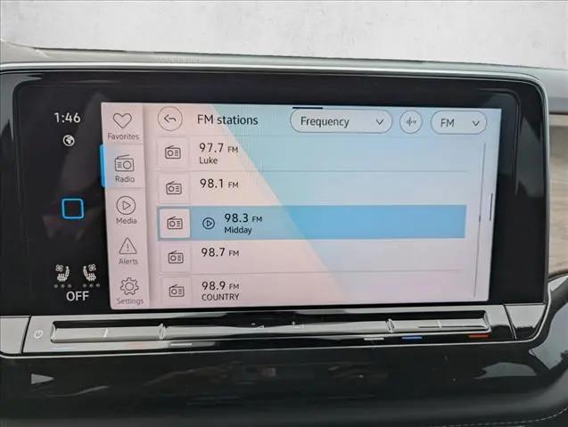 2026 Volkswagen Atlas SE with Technology