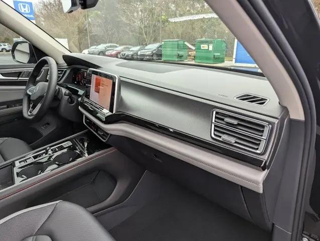 2026 Volkswagen Atlas Peak Edition