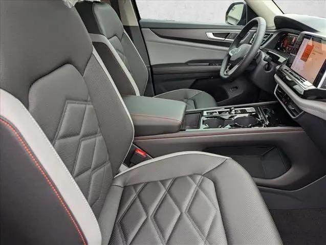 2026 Volkswagen Atlas Peak Edition