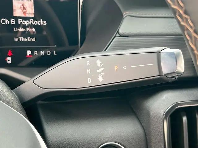 2026 GMC Acadia AT4 AWD