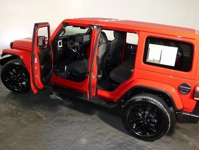 2025 Jeep Wrangler 4xe Sahara 4xe