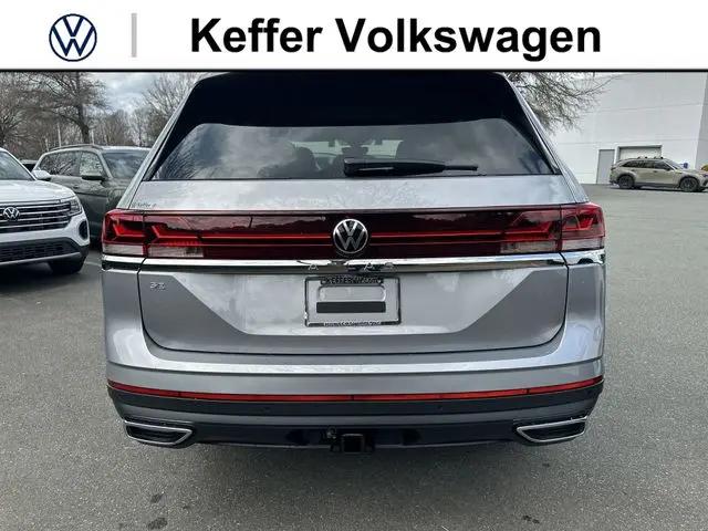 2026 Volkswagen Atlas SE with Technology