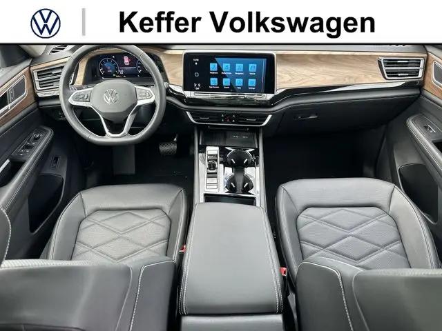 2026 Volkswagen Atlas SE with Technology