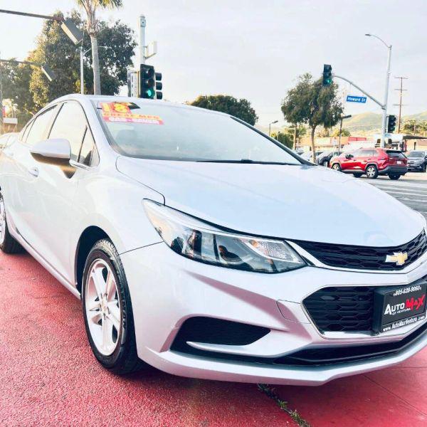 2018 Chevrolet Cruze LT Auto