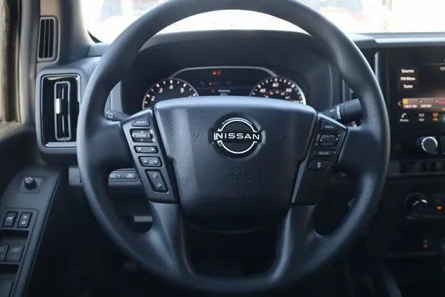 2026 Nissan Frontier Crew Cab Long Bed SV 4x4