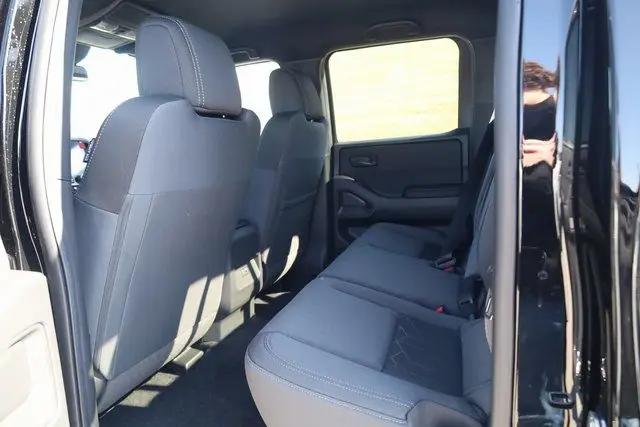 2026 Nissan Frontier Crew Cab Long Bed SV 4x4