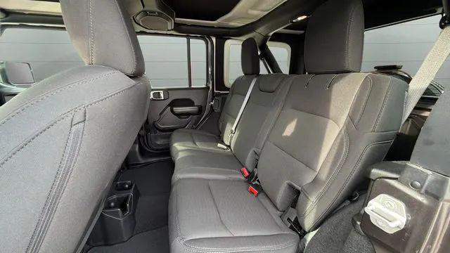 2021 Jeep Wrangler Sport Altitude 4x4