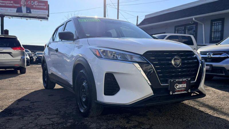 2021 Nissan Kicks S Xtronic CVT