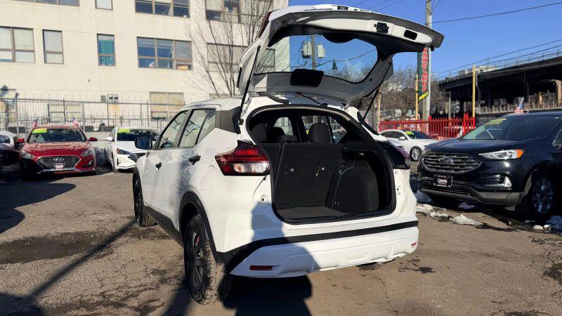 2021 Nissan Kicks S Xtronic CVT