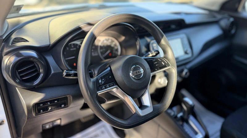 2021 Nissan Kicks S Xtronic CVT