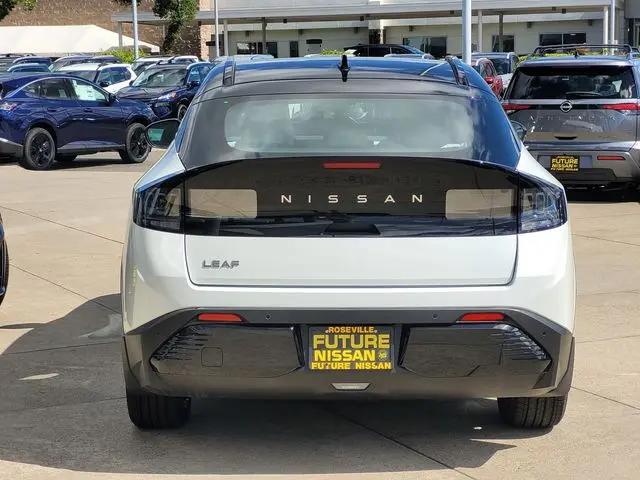 2026 Nissan LEAF PLATINUM+