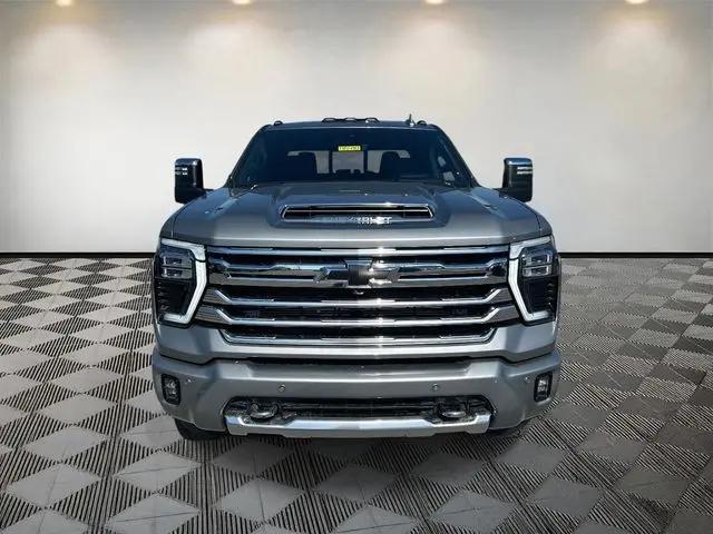 2026 Chevrolet Silverado 2500HD Crew Cab, Standard Bed, High Country, 4WD