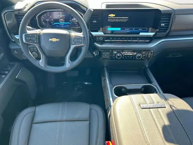 2026 Chevrolet Silverado 2500HD Crew Cab, Standard Bed, High Country, 4WD