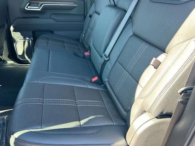 2026 Chevrolet Silverado 2500HD Crew Cab, Standard Bed, High Country, 4WD