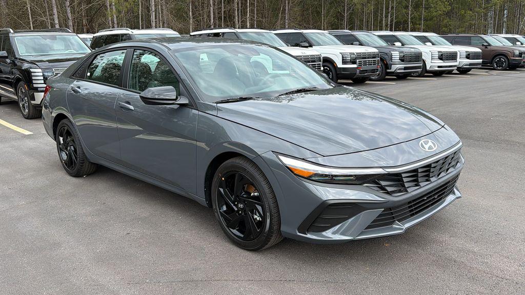 New 2026 Gray HYUNDAI SEL Sport image 4