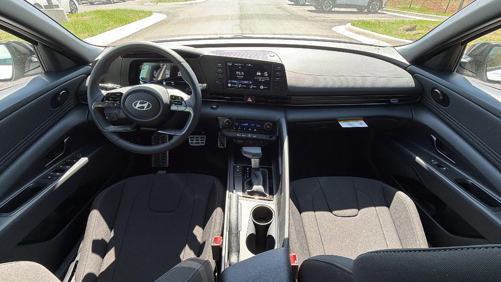 New 2026 White HYUNDAI SEL Sport image 22