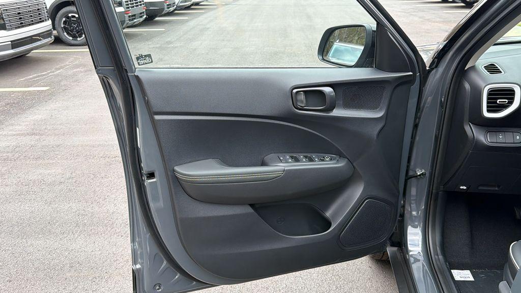 New 2026 Black HYUNDAI SEL w/Two-Tone Roof image 12