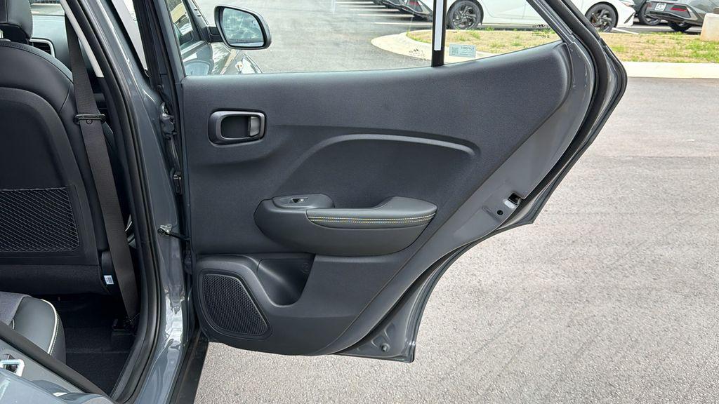 New 2026 Black HYUNDAI SEL w/Two-Tone Roof image 18