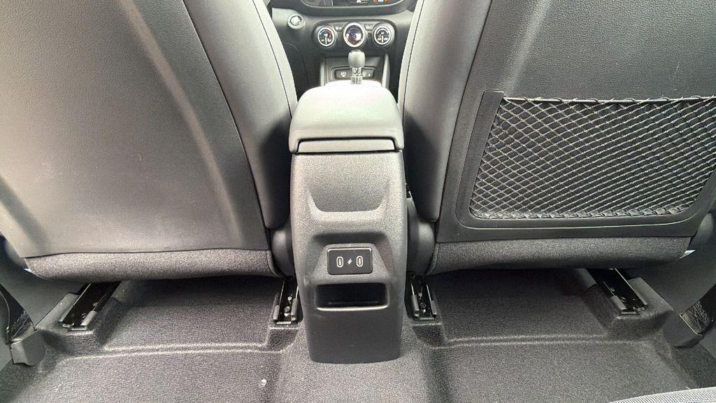 New 2026 Black HYUNDAI SEL w/Two-Tone Roof image 23