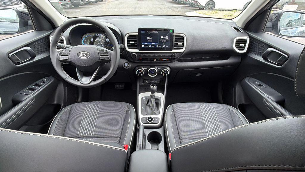 New 2026 Black HYUNDAI SEL w/Two-Tone Roof image 24
