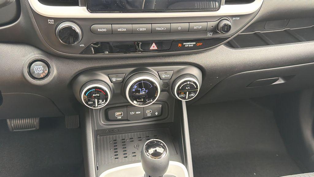 New 2026 Black HYUNDAI SEL w/Two-Tone Roof image 28
