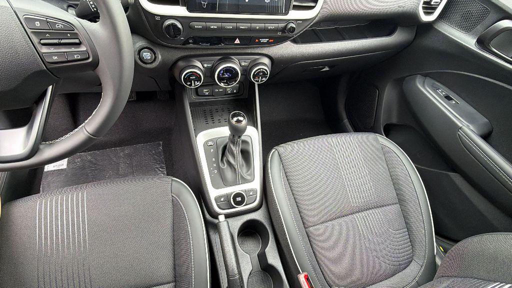 New 2026 Black HYUNDAI SEL w/Two-Tone Roof image 29