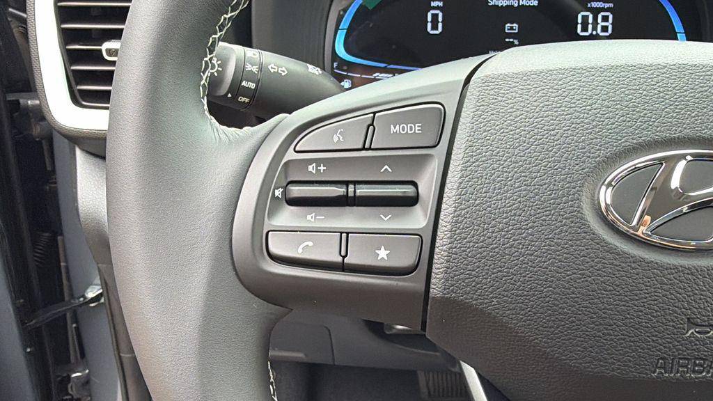 New 2026 Black HYUNDAI SEL w/Two-Tone Roof image 30