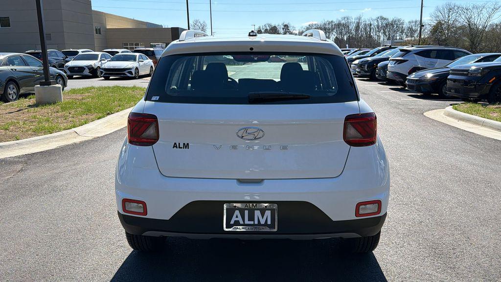 New 2026 White HYUNDAI SEL image 7