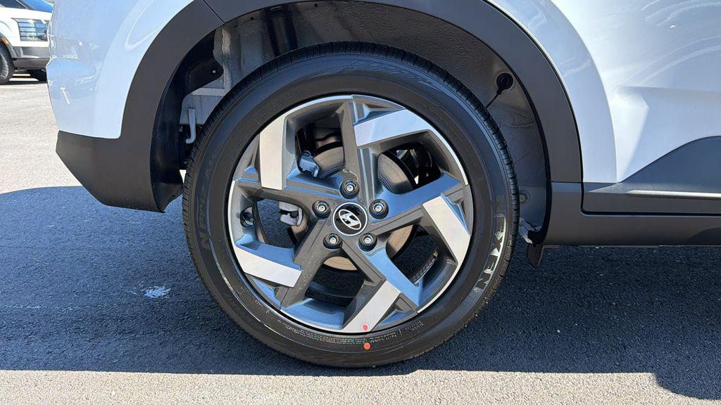 New 2026 White HYUNDAI SEL image 18