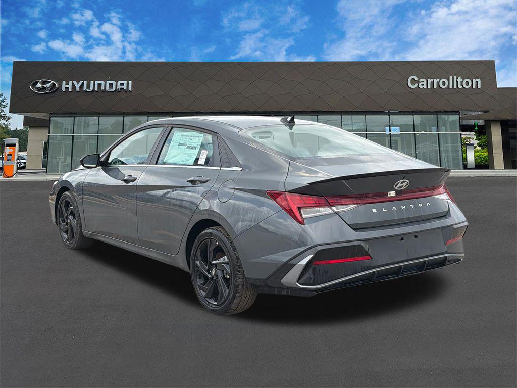 New 2026 Gray Hyundai SEL Sport Premium image 8