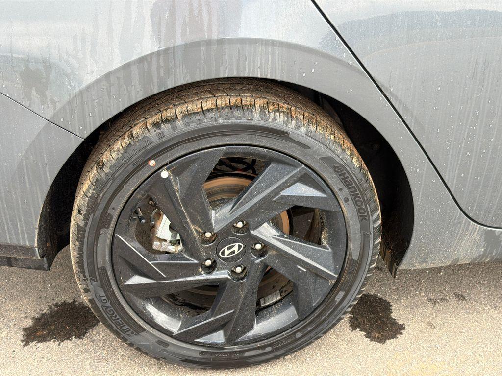 New 2026 Gray Hyundai SEL Sport Premium image 17