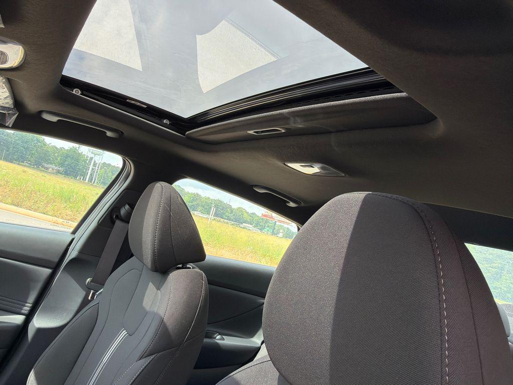 New 2026 Gray Hyundai SEL Sport Premium image 32
