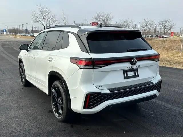 2026 Volkswagen Tiguan SE R-Line Black
