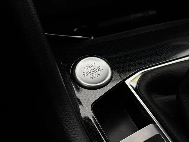 2026 Volkswagen Taos SEL