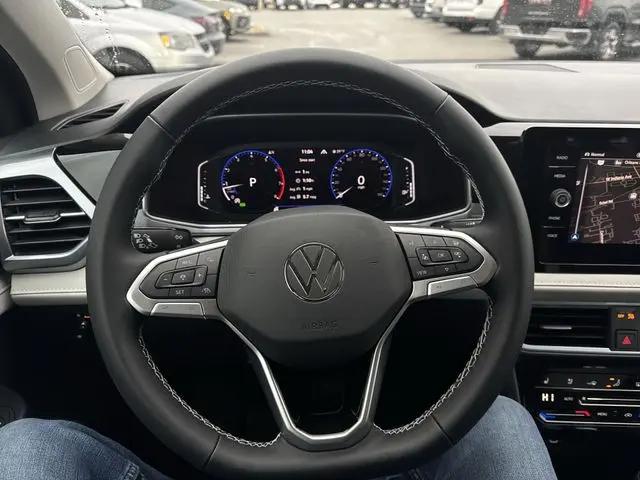2026 Volkswagen Taos SEL