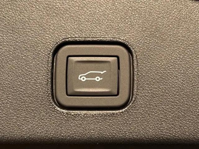 2026 Cadillac iQ Signature Luxury AWD