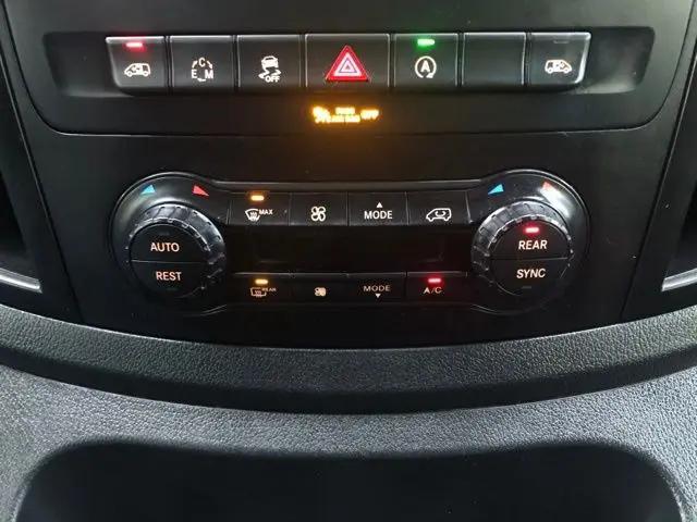 2019 Mercedes-Benz Metris Standard