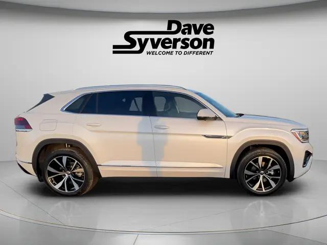 2026 Volkswagen Atlas Cross Sport SEL Premium R-Line