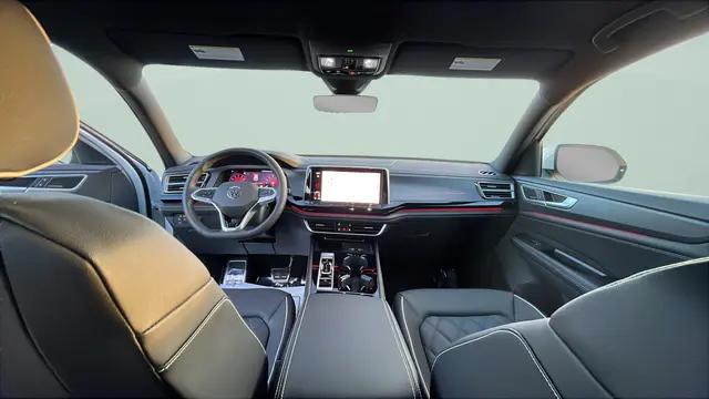 2026 Volkswagen Atlas Cross Sport SEL Premium R-Line