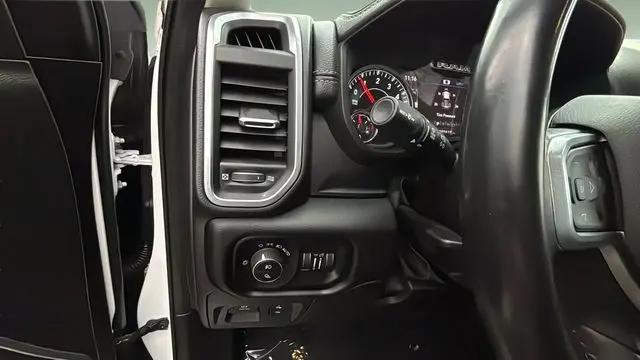 2022 Ram 1500 Laramie Crew Cab 4x4 5'7" Box