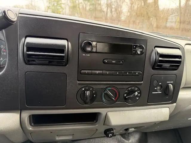 2005 Ford F-450 XLT