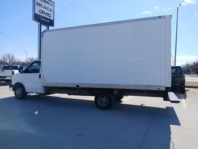 2016 GMC Savana Cutaway 3500