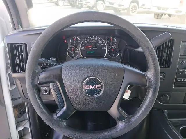 2016 GMC Savana Cutaway 3500