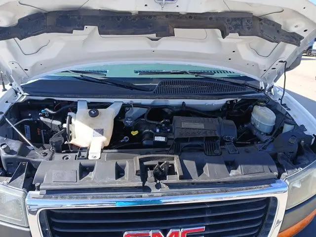 2016 GMC Savana Cutaway 3500