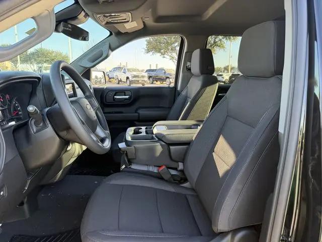 2026 Chevrolet Silverado 1500 2WD Crew Cab Short Bed Custom