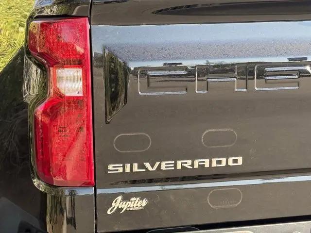 2026 Chevrolet Silverado 1500 2WD Crew Cab Short Bed Custom