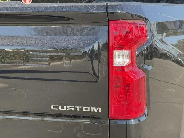 2026 Chevrolet Silverado 1500 2WD Crew Cab Short Bed Custom